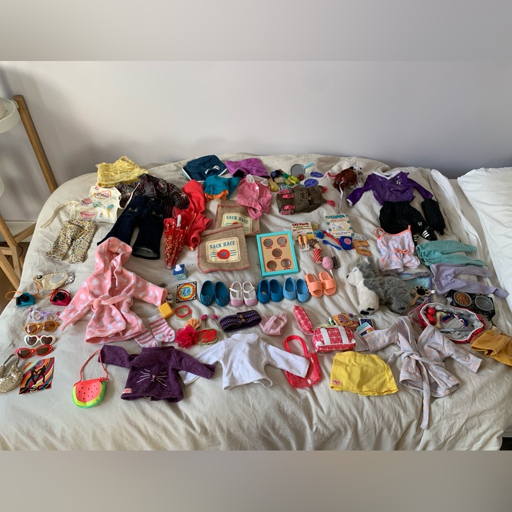 ⚠️$200 value⚠️ 125+ pieces American Girl doll accessories